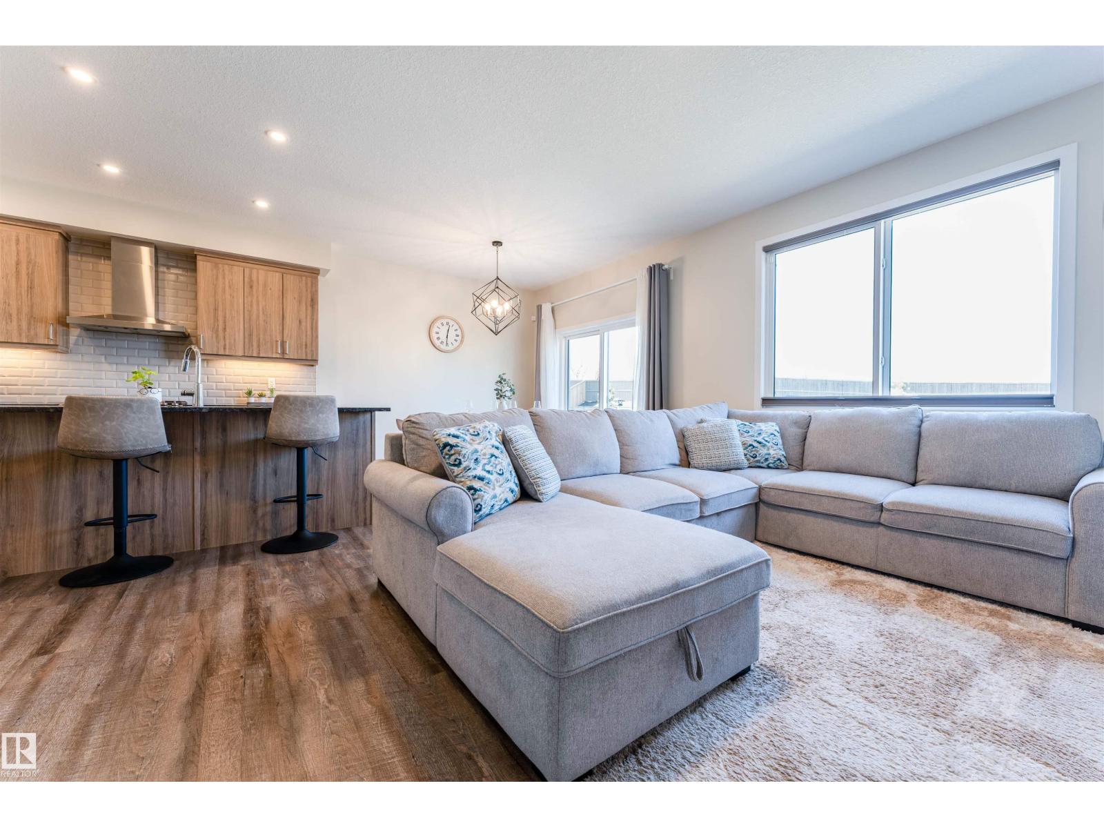 22938 95a AV NW NW, Edmonton