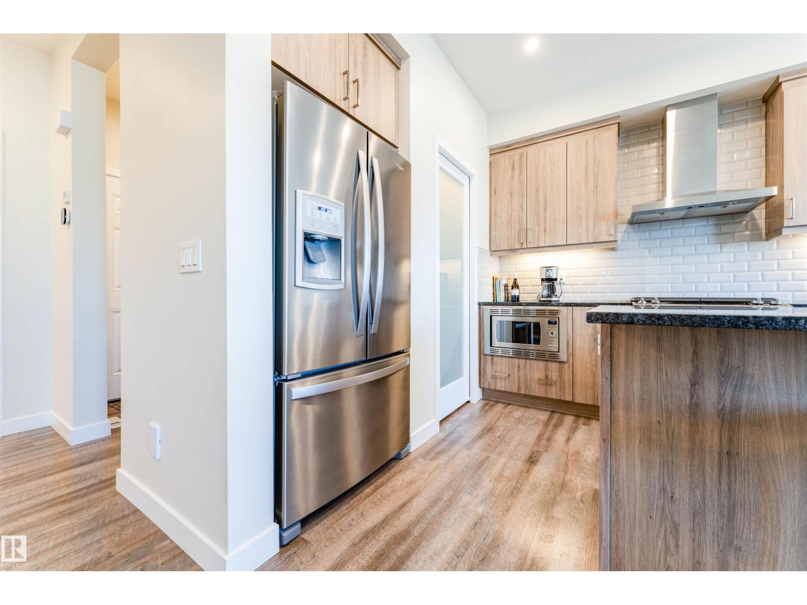 22938 95a AV NW NW, Edmonton