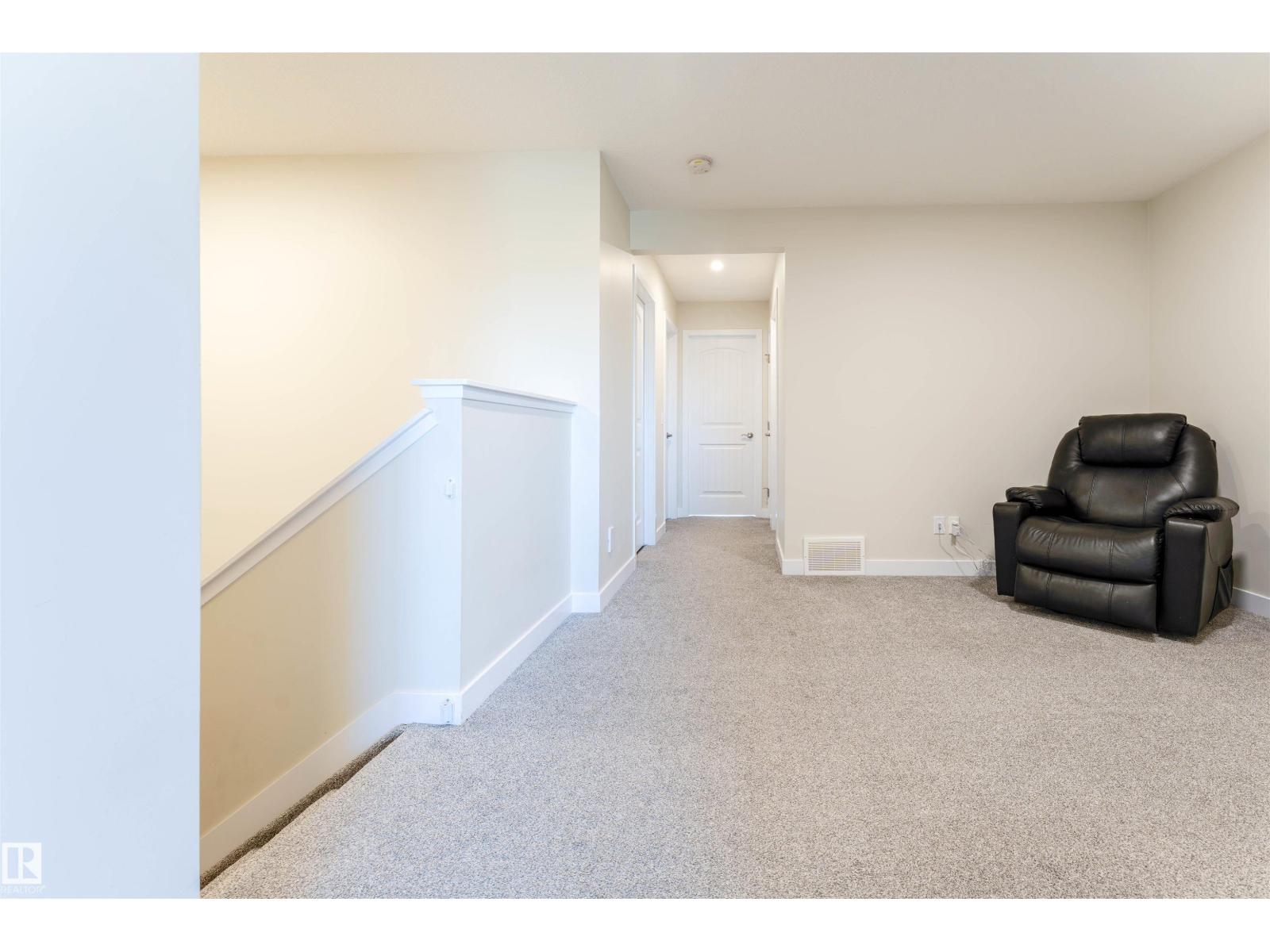 22938 95a AV NW NW, Edmonton