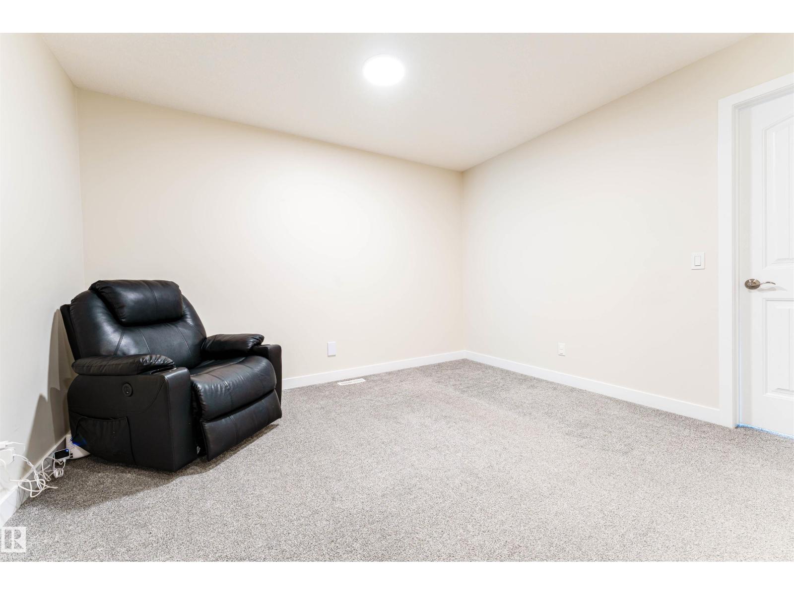 22938 95a AV NW NW, Edmonton