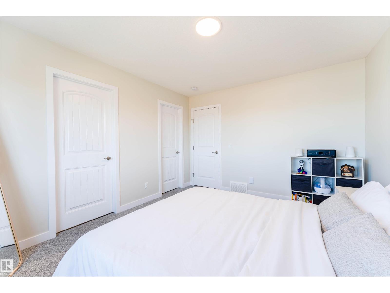 22938 95a AV NW NW, Edmonton