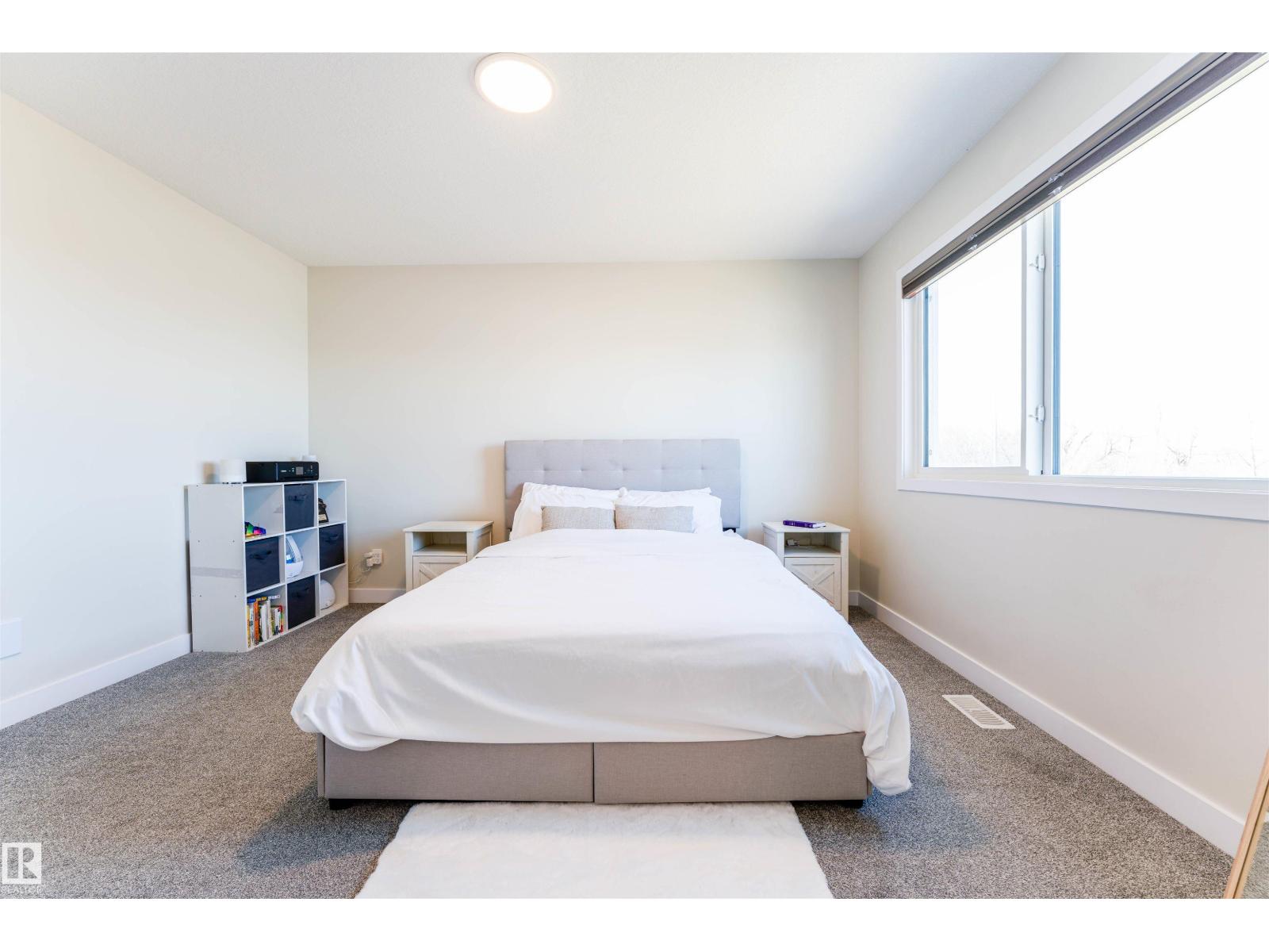 22938 95a AV NW NW, Edmonton