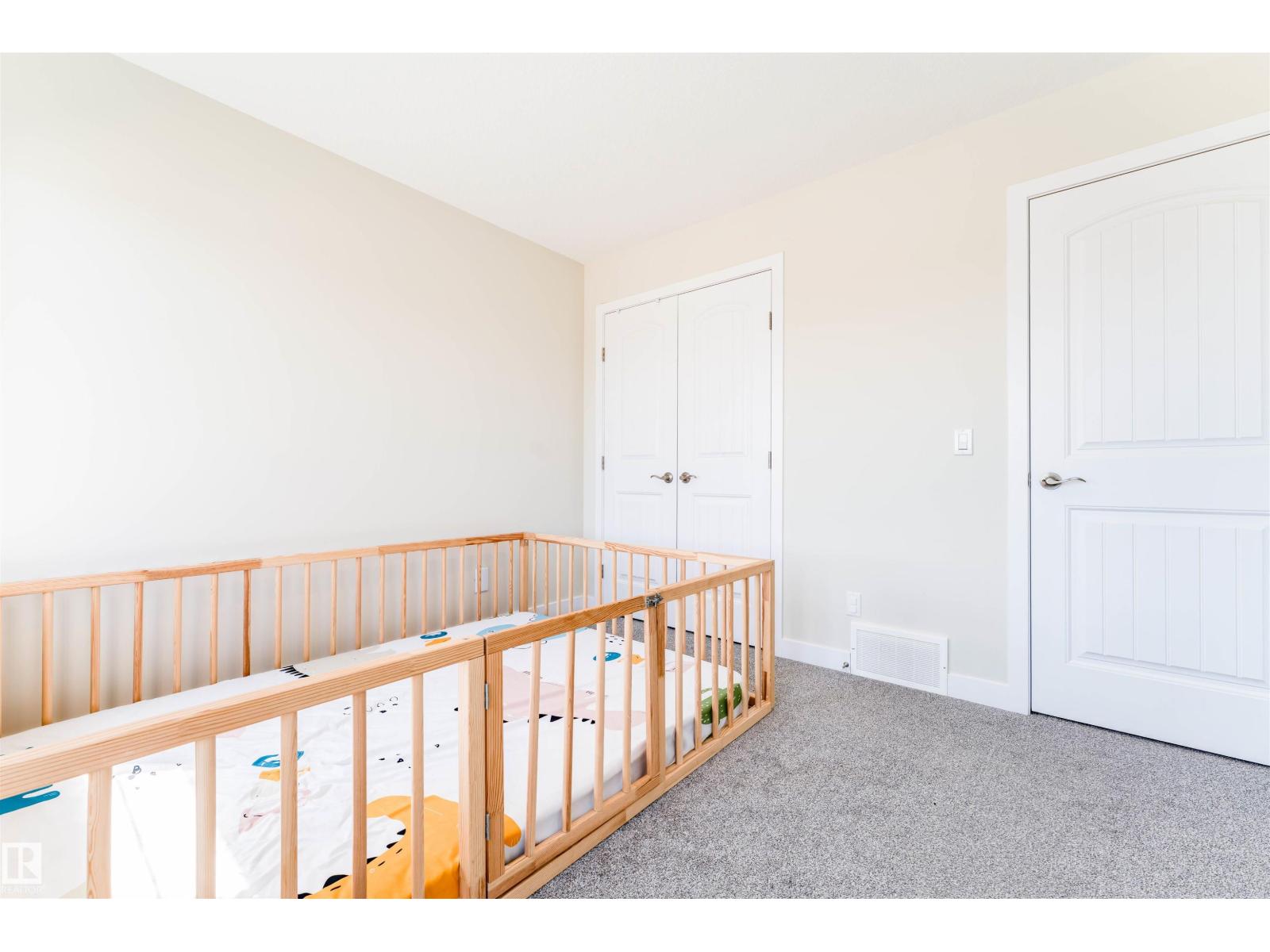 22938 95a AV NW NW, Edmonton