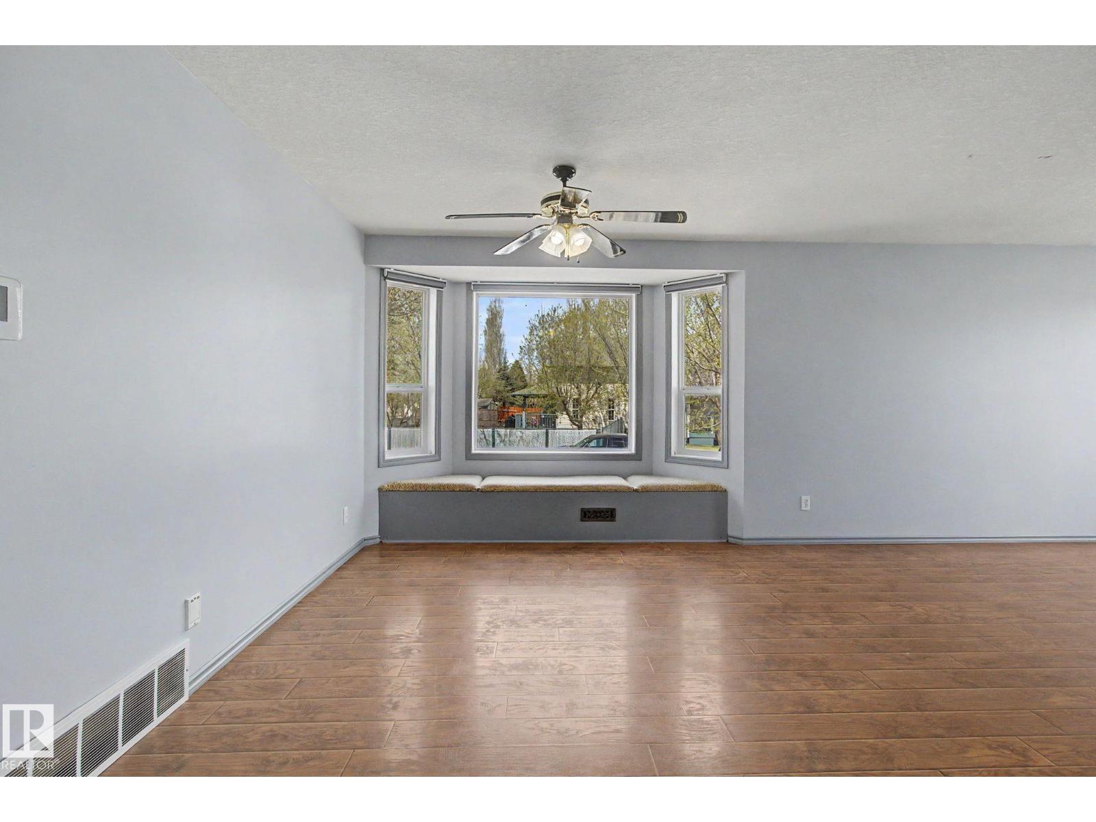 1 DEER PARK RD - 9