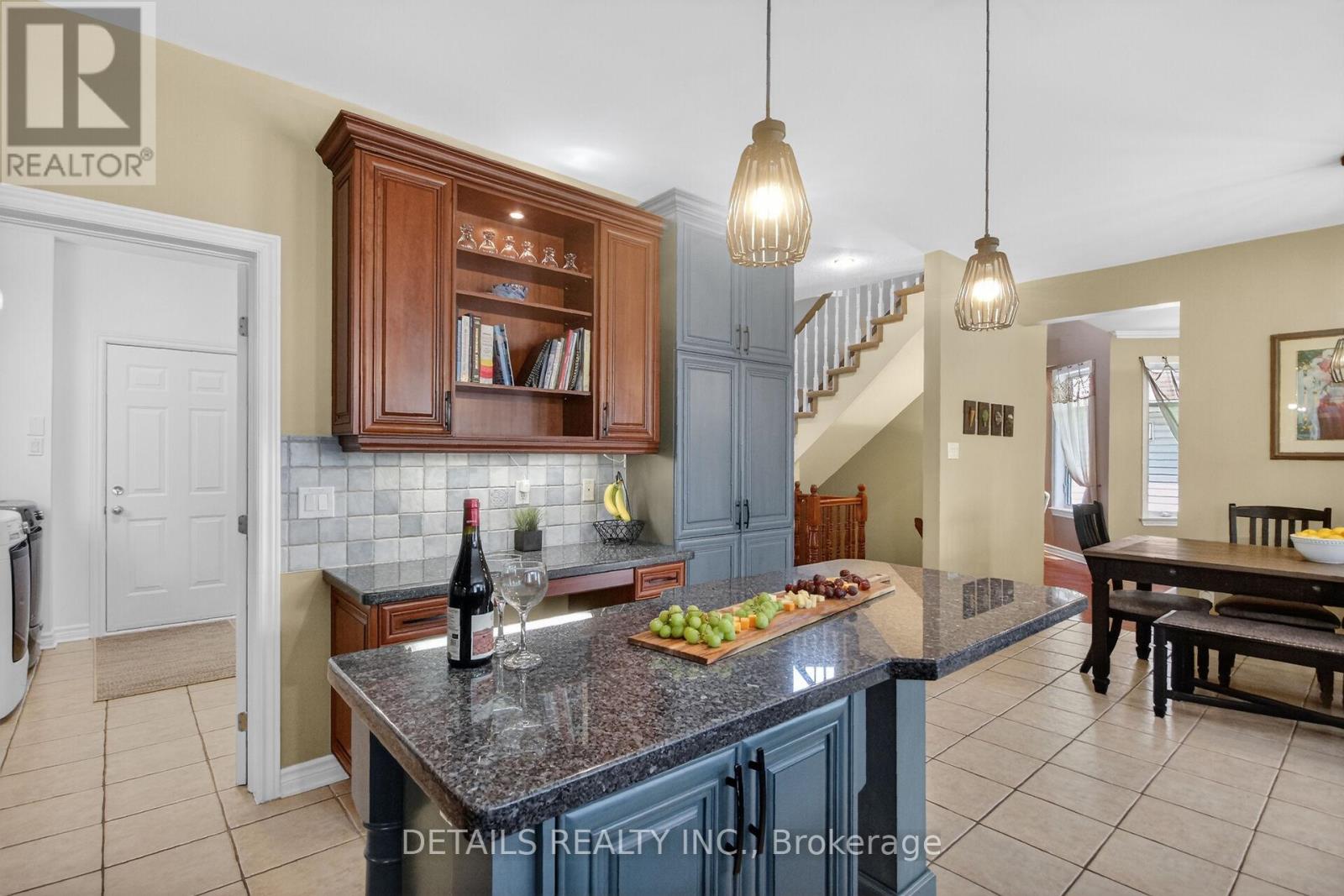 223 FLODDEN WAY - 11