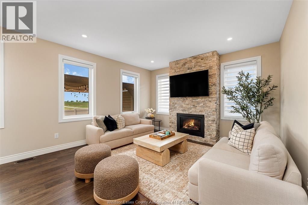 4523 ANDERSON - 17