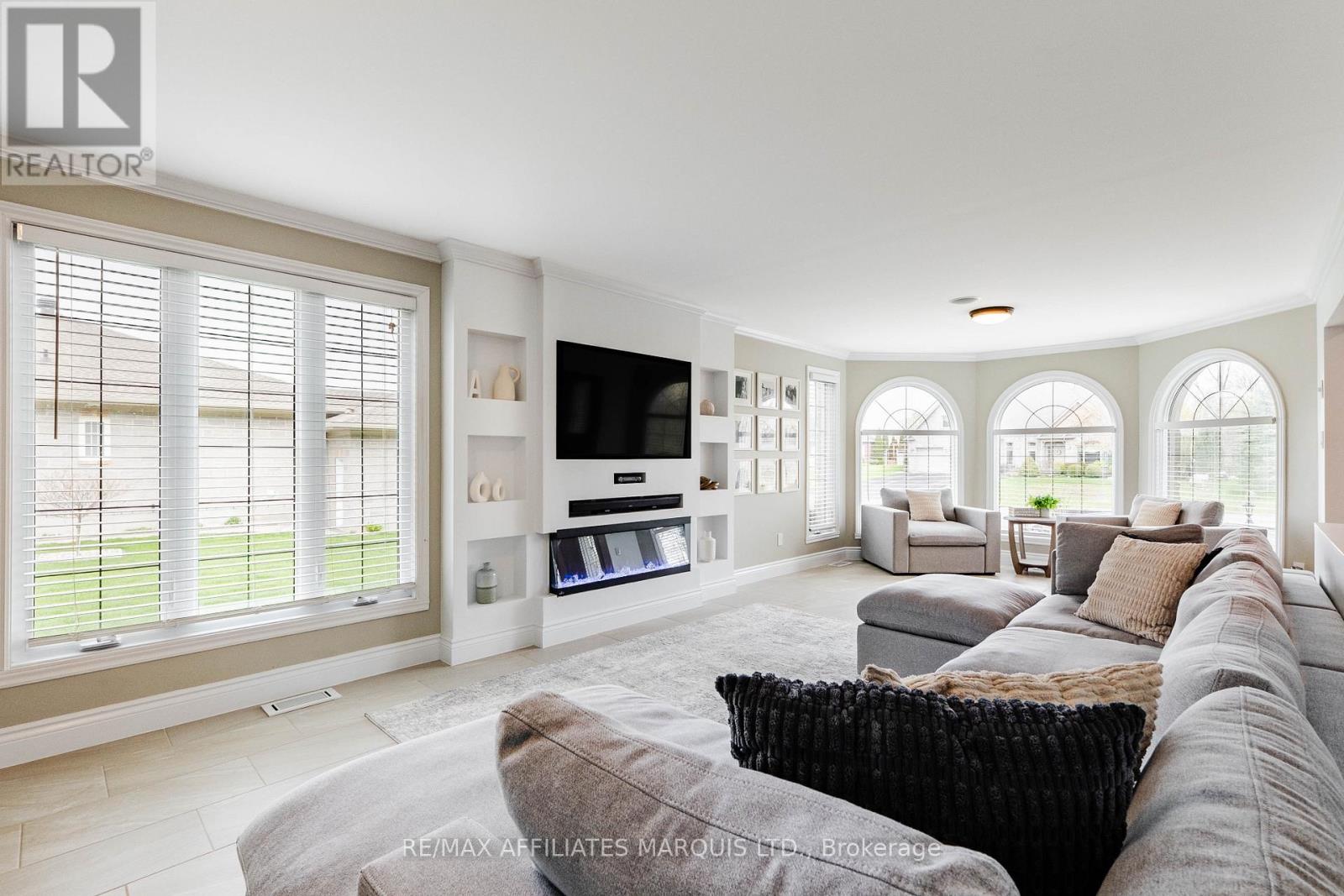46 CHANTINE DRIVE - 11