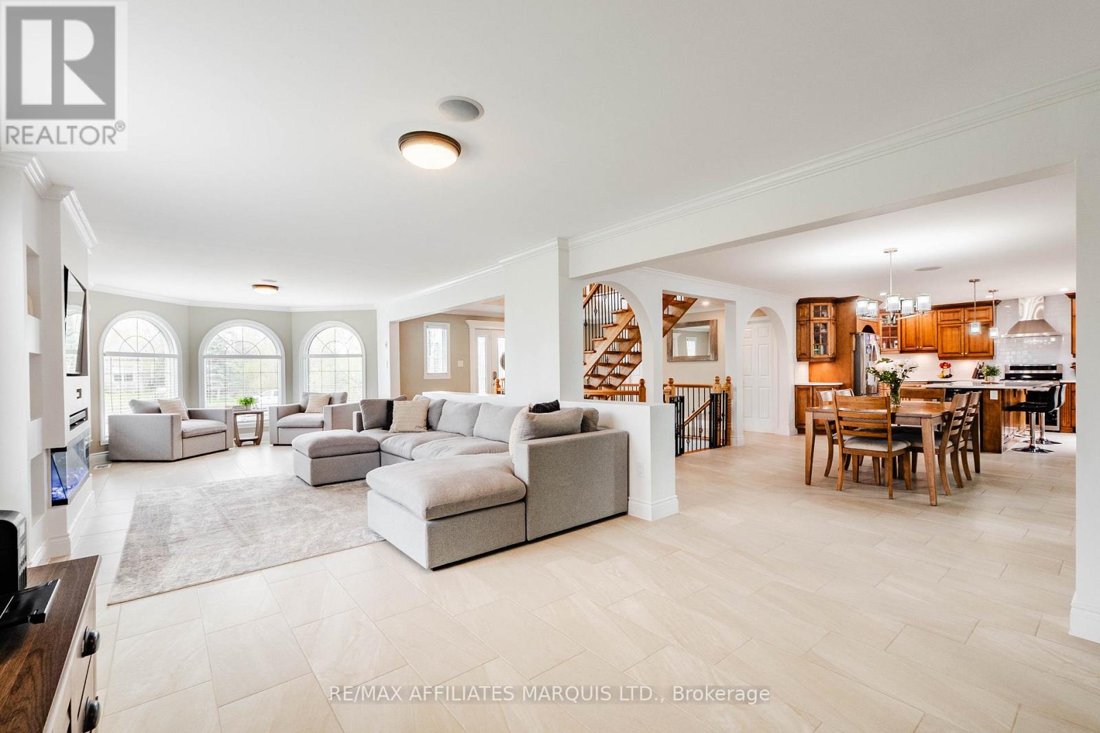 46 CHANTINE DRIVE - 14