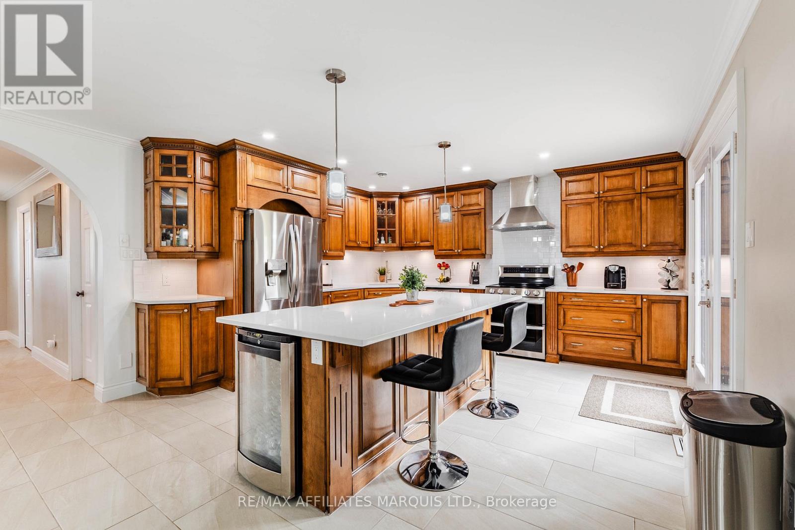 46 CHANTINE DRIVE - 18
