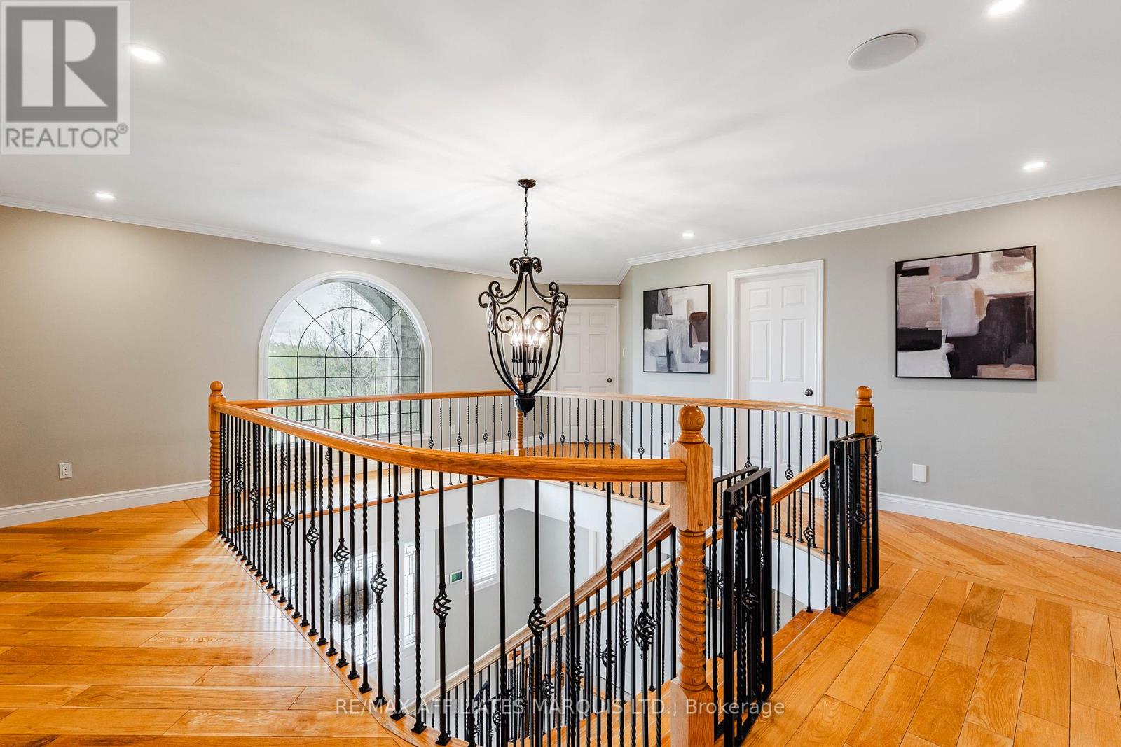 46 CHANTINE DRIVE - 24