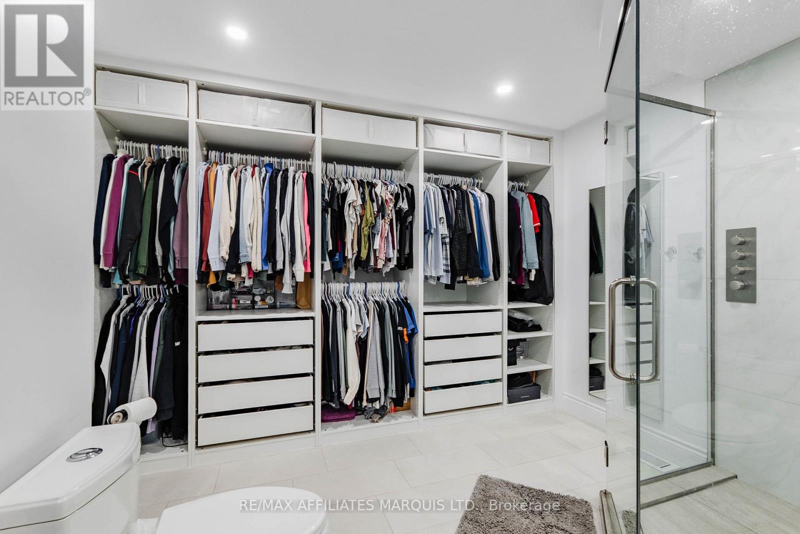 46 CHANTINE DRIVE - 29