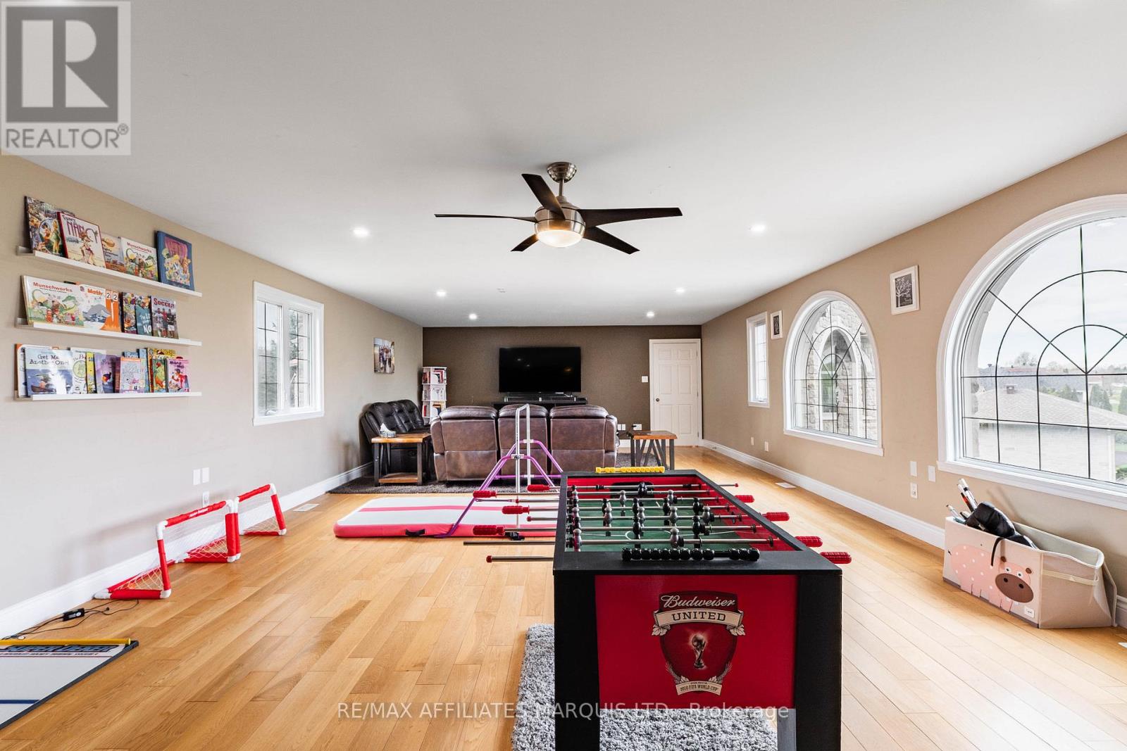 46 CHANTINE DRIVE - 34