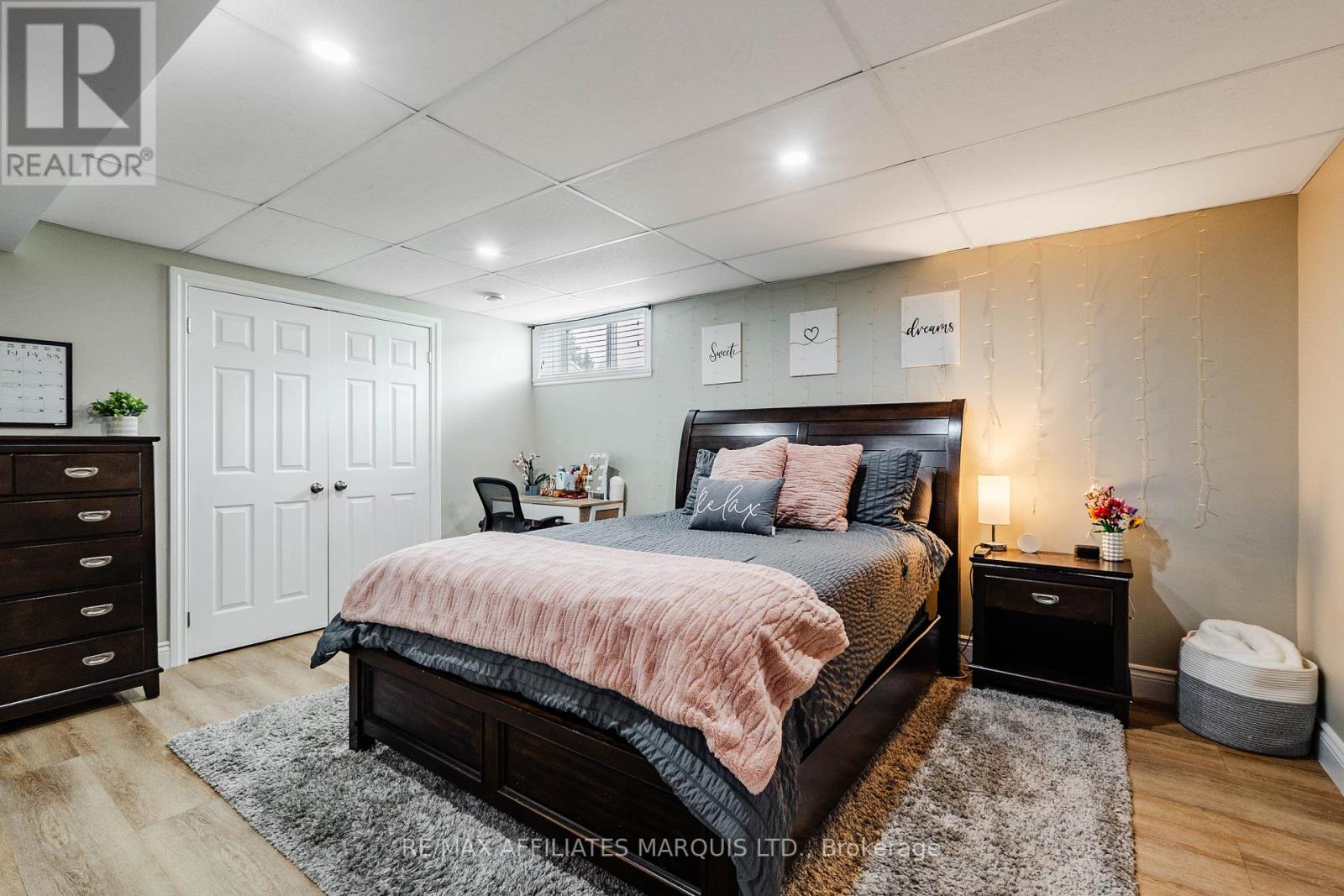46 CHANTINE DRIVE - 37