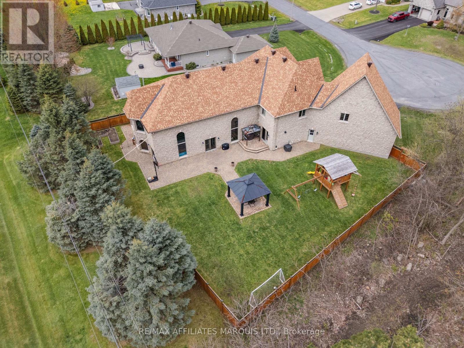 46 CHANTINE DRIVE - 47
