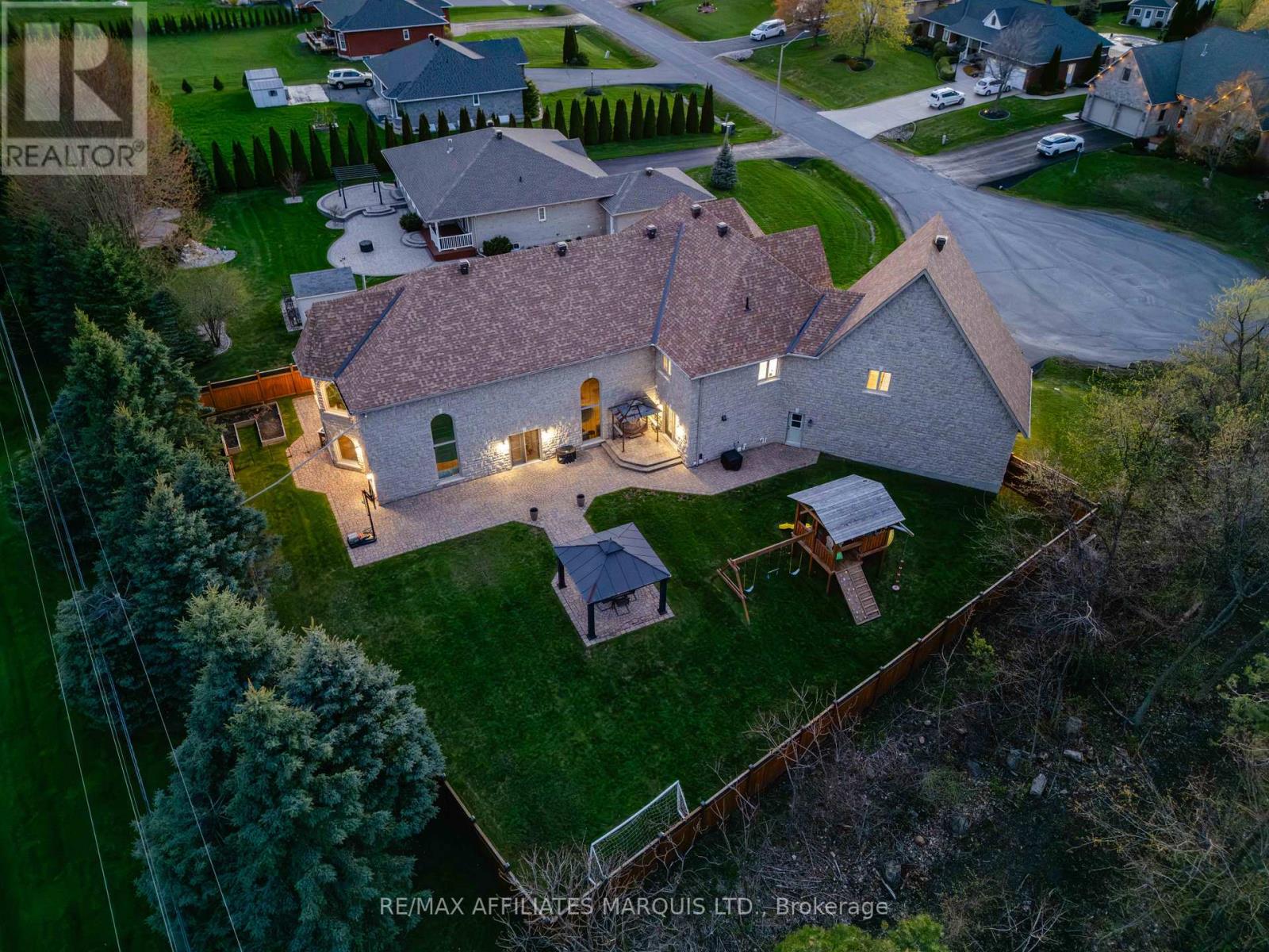 46 CHANTINE DRIVE - 50