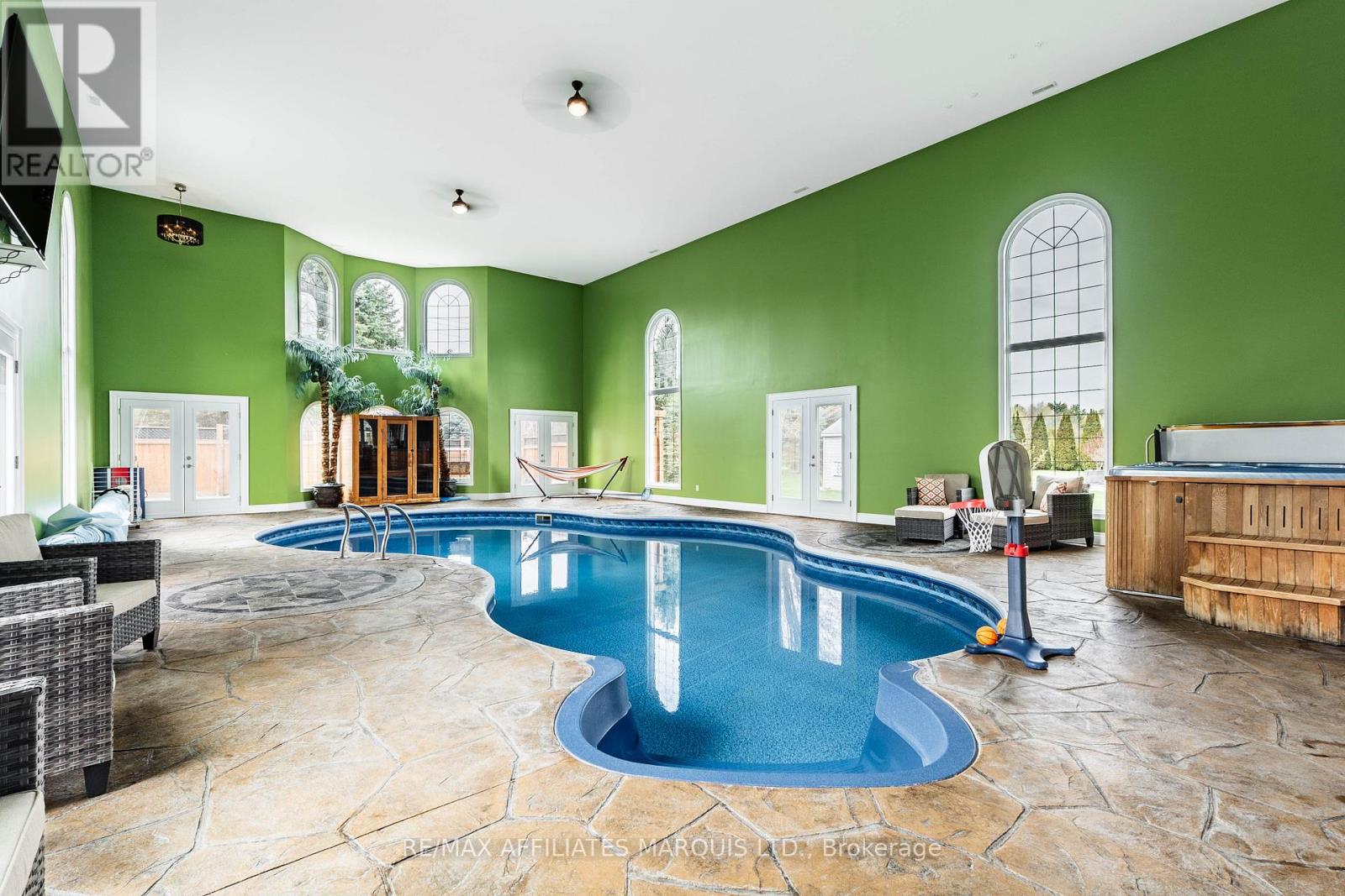 46 CHANTINE DRIVE - 6