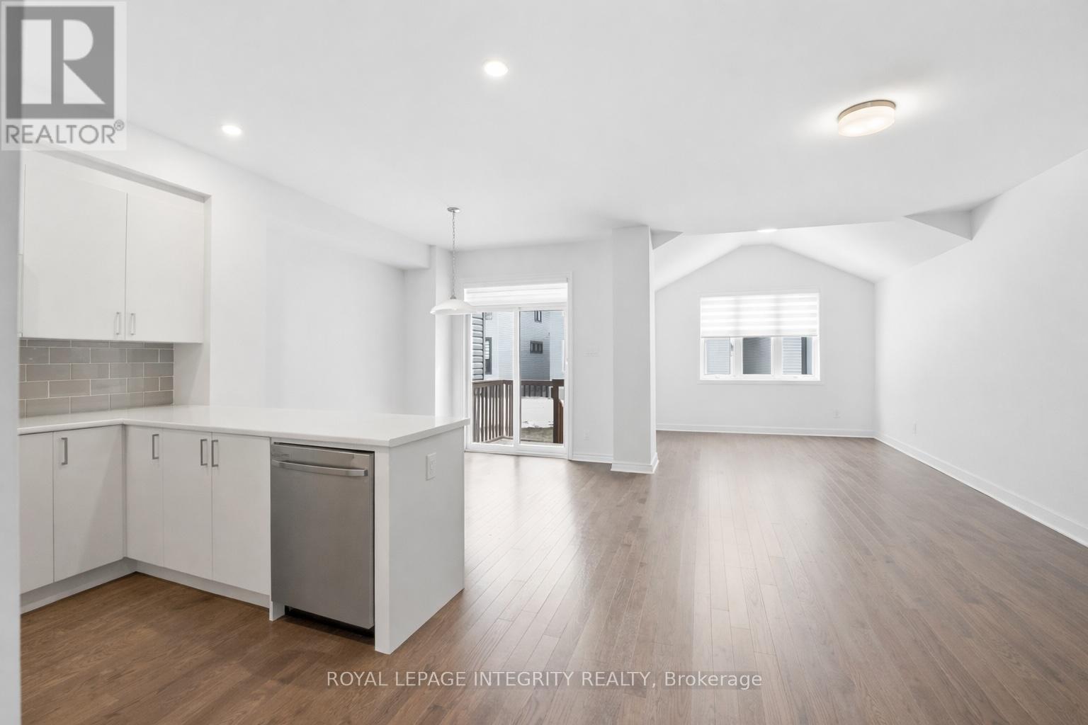 36 JARGEAU ROAD - 6