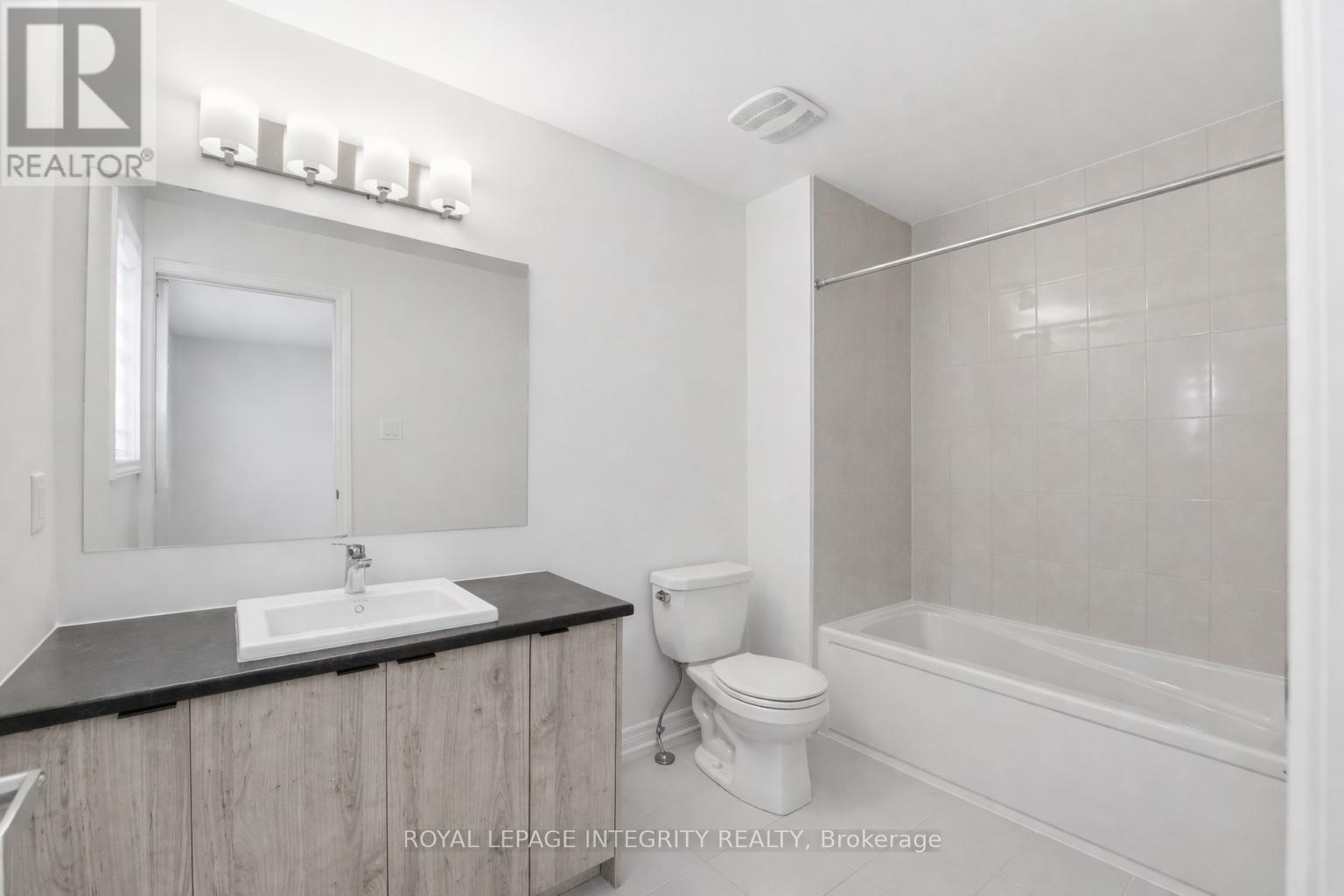 36 JARGEAU ROAD - 13