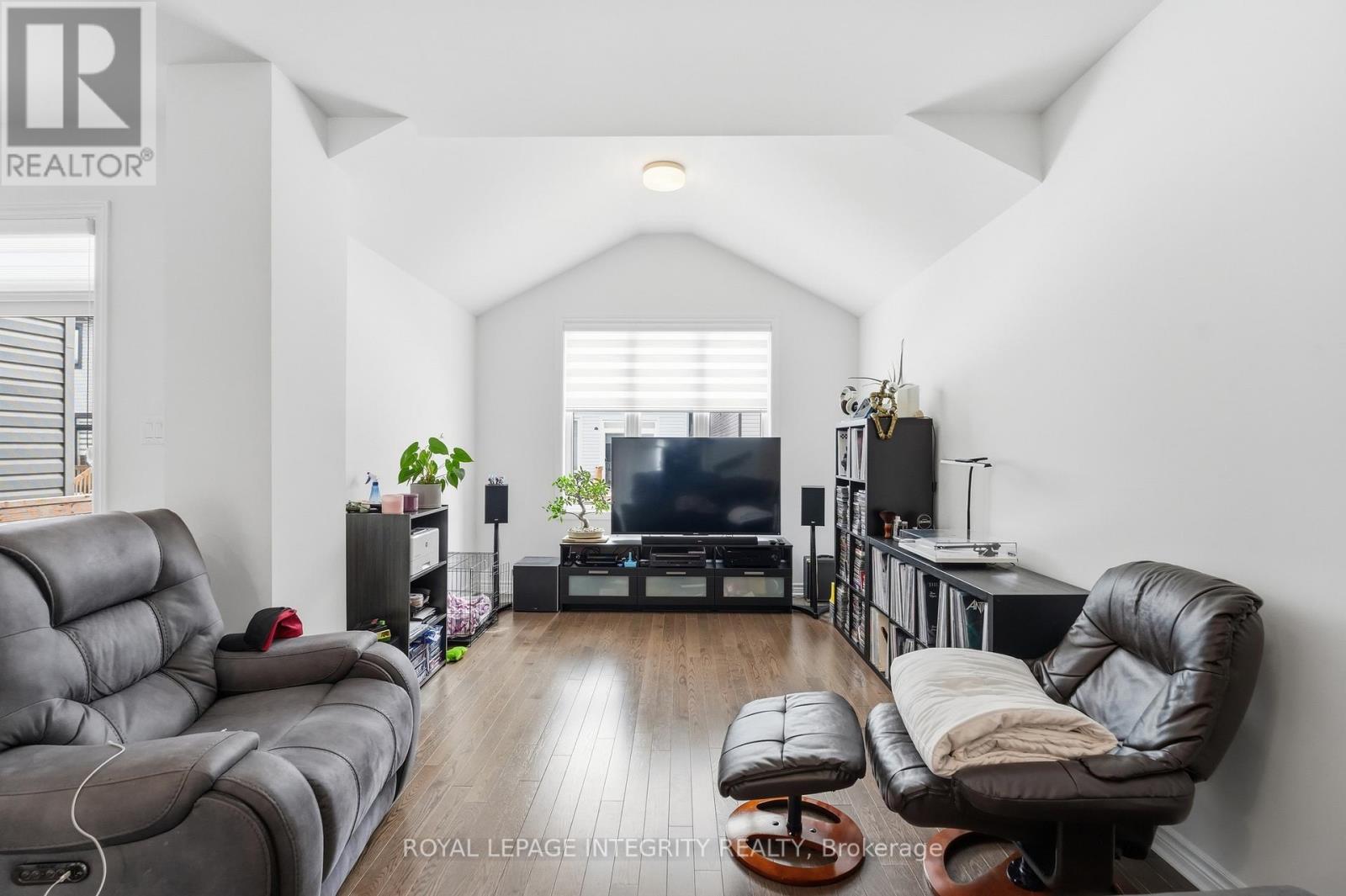 36 JARGEAU ROAD - 7