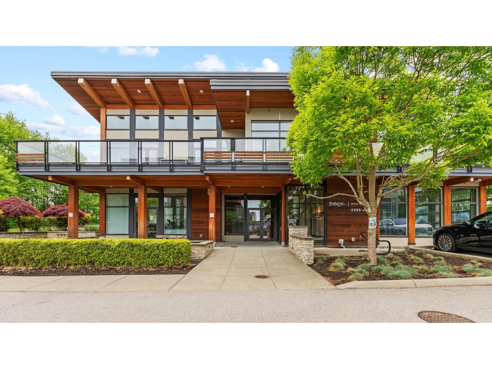 House in Surrey - Image 20