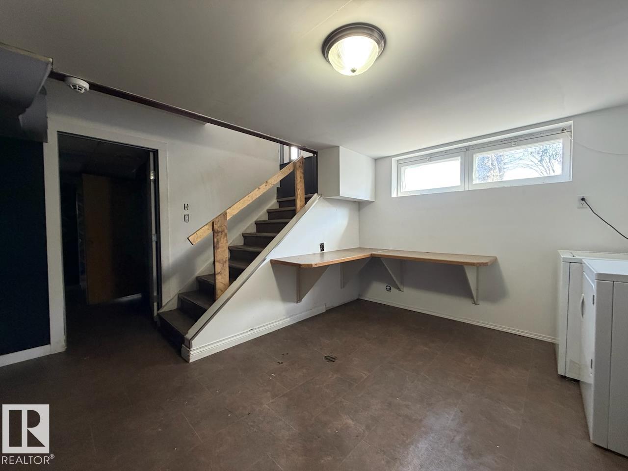 5003 46 AV — photo 16
