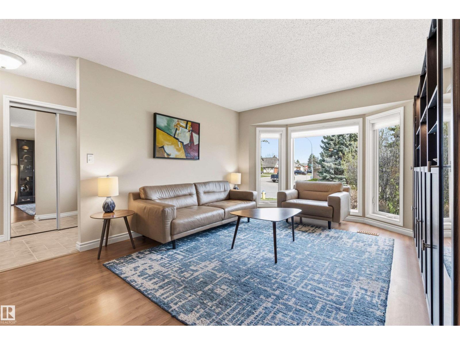 11129 20 AV NW, Edmonton