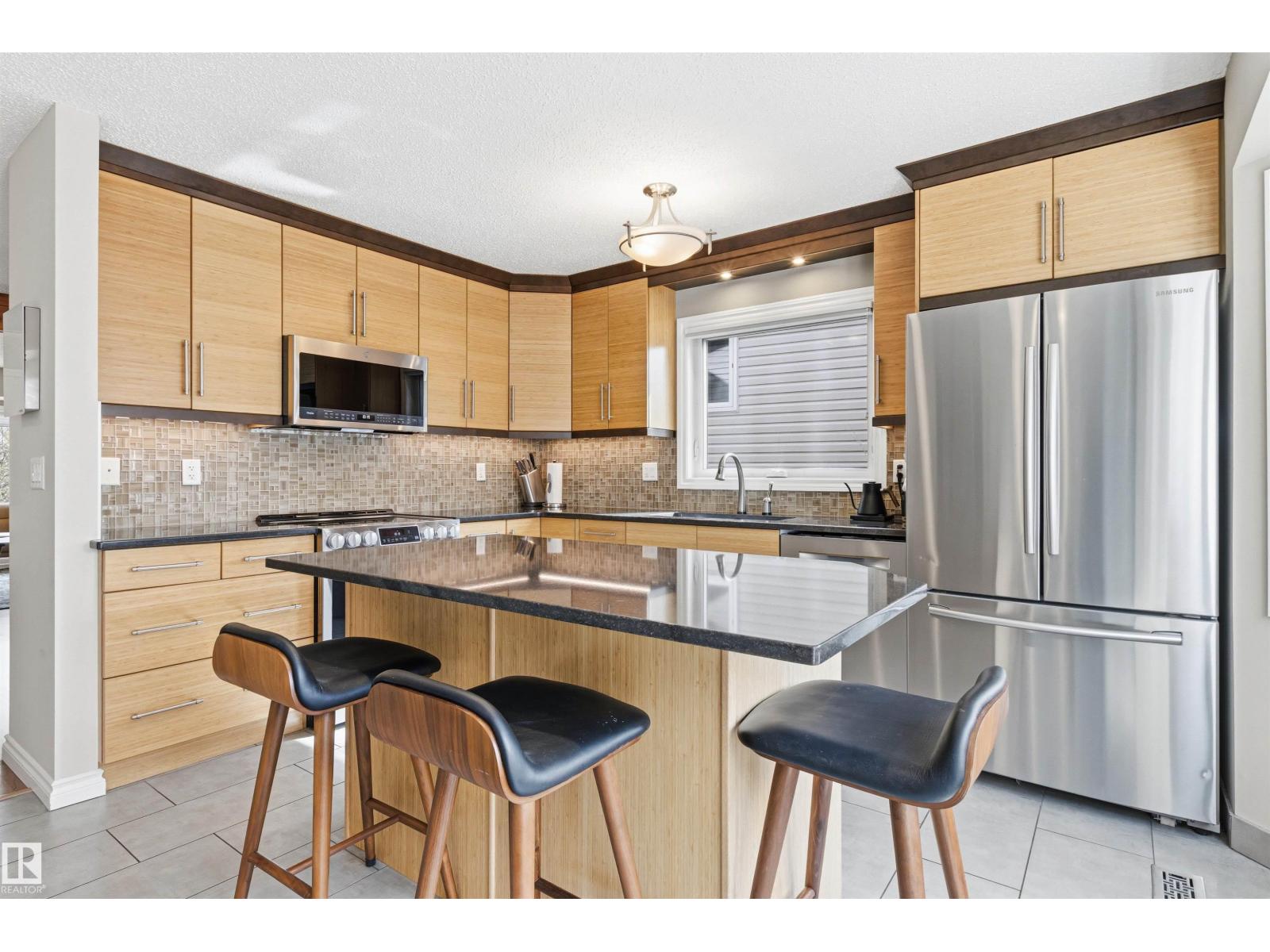 11129 20 AV NW, Edmonton