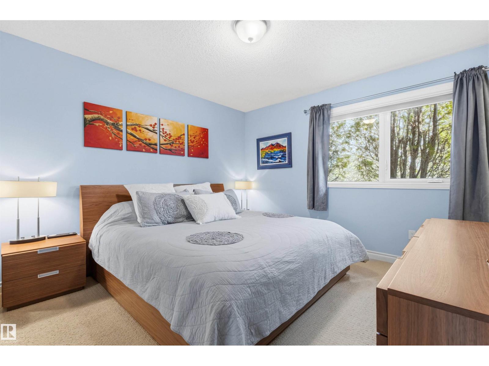 11129 20 AV NW, Edmonton