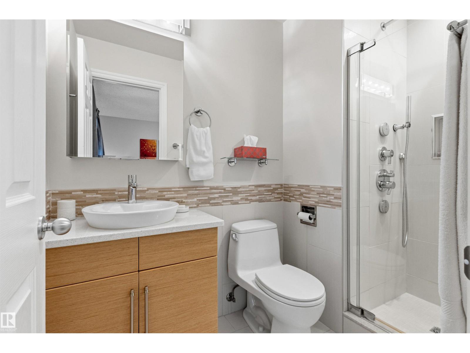 11129 20 AV NW, Edmonton