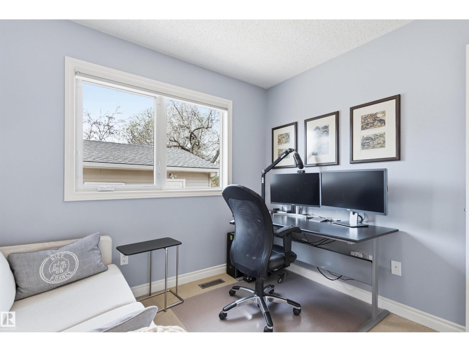 11129 20 AV NW, Edmonton