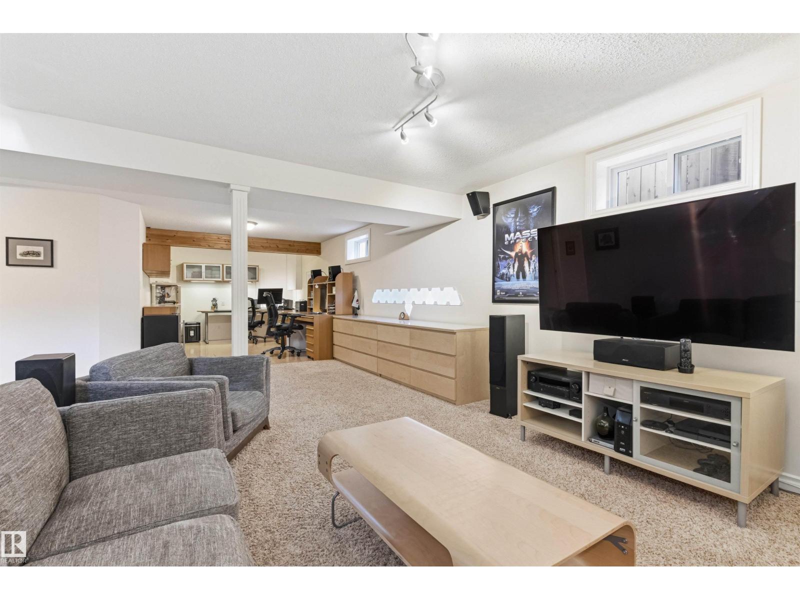 11129 20 AV NW, Edmonton