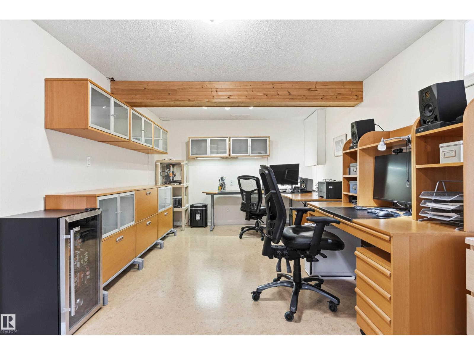 11129 20 AV NW, Edmonton