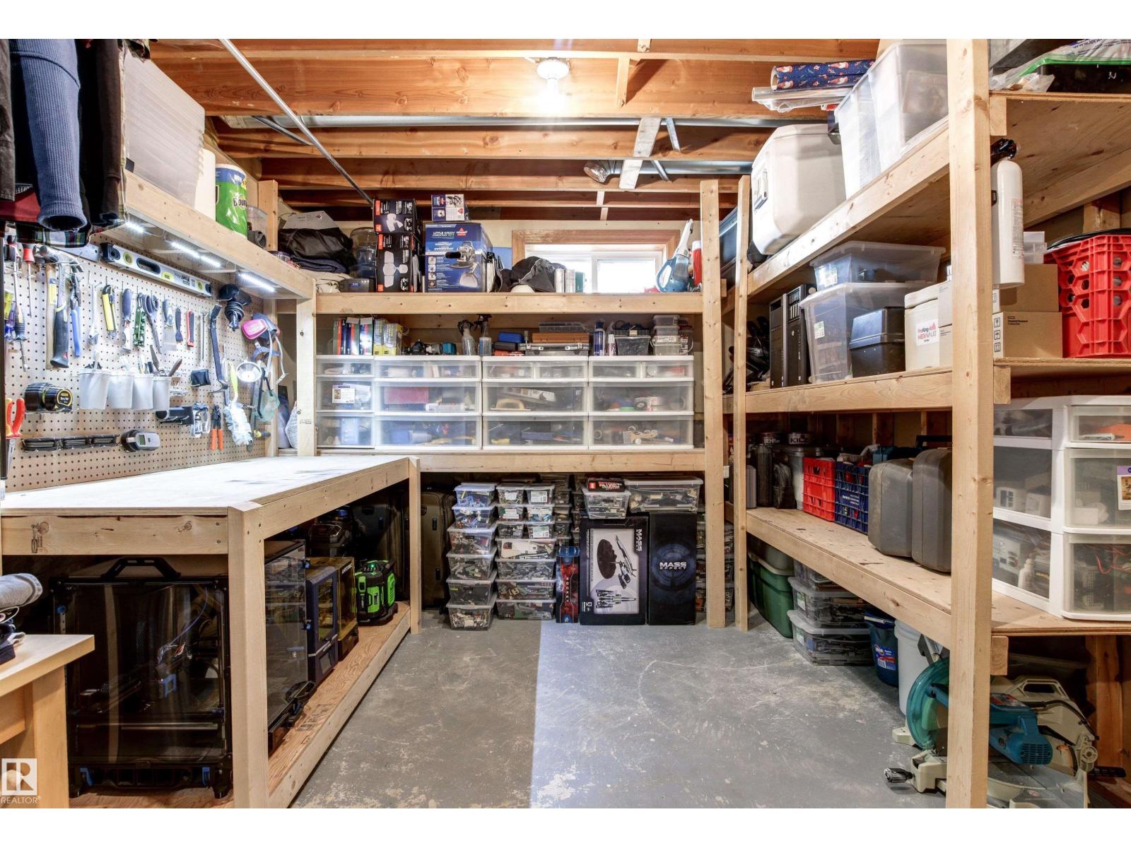 11129 20 AV NW, Edmonton