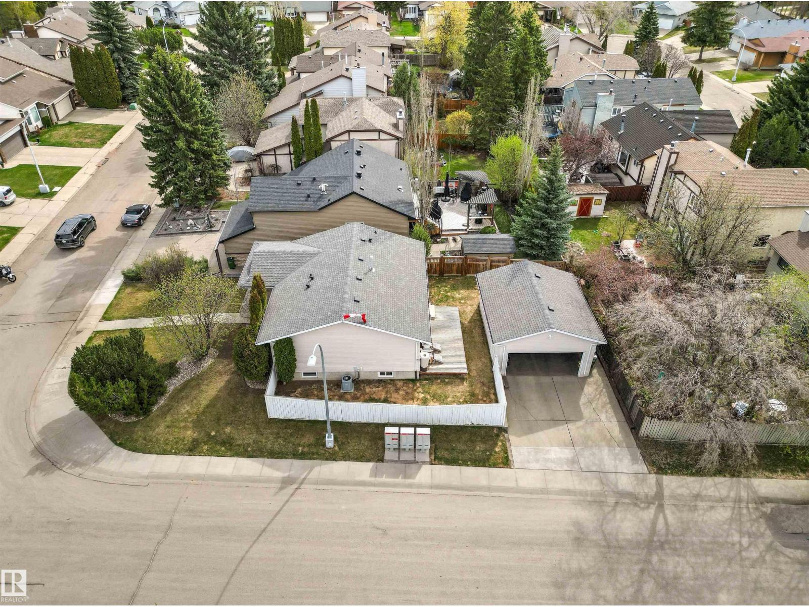 11129 20 AV NW, Edmonton