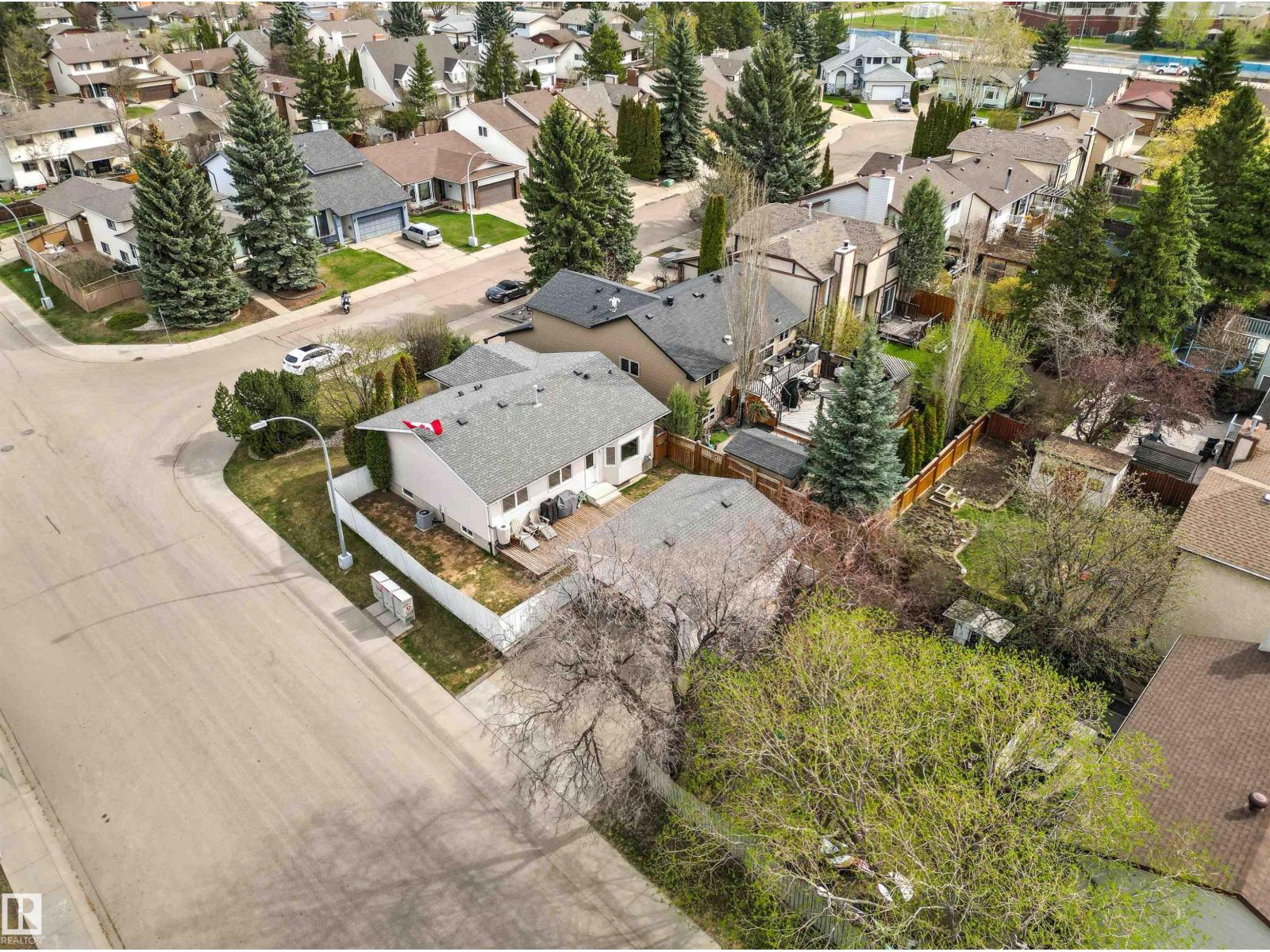 11129 20 AV NW, Edmonton