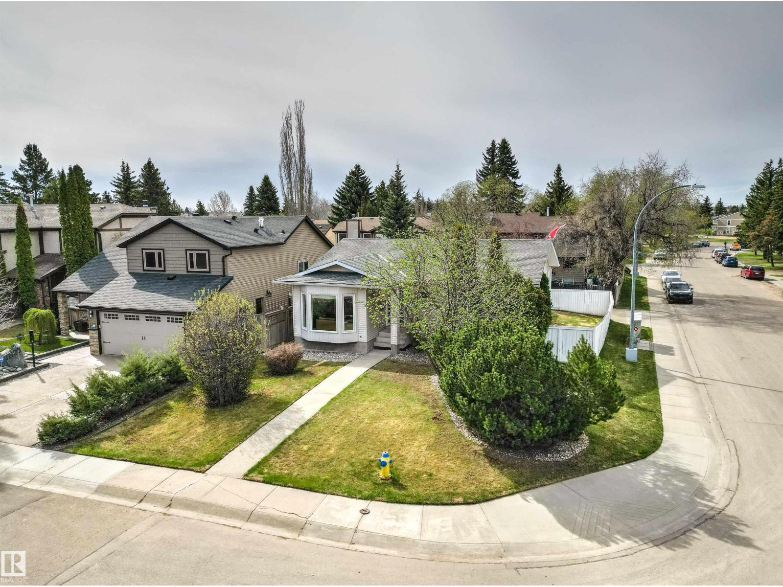 11129 20 AV NW, Edmonton
