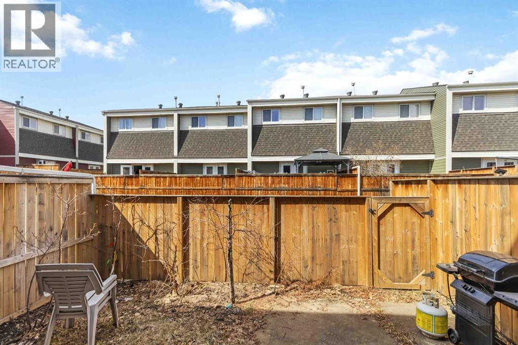 400 Silin Forest Road, Fort McMurray