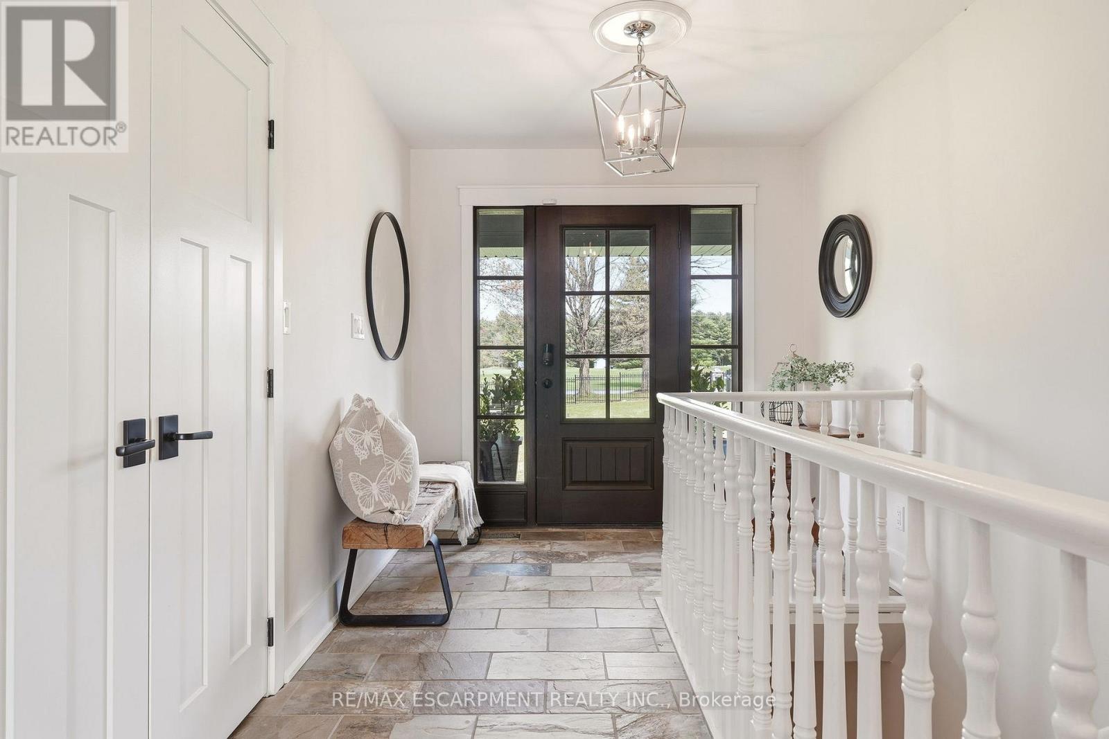 7196 MCNIVEN ROAD - 6