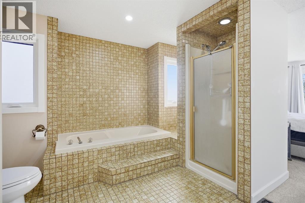 76 Beaconsfield Way NW — photo 32