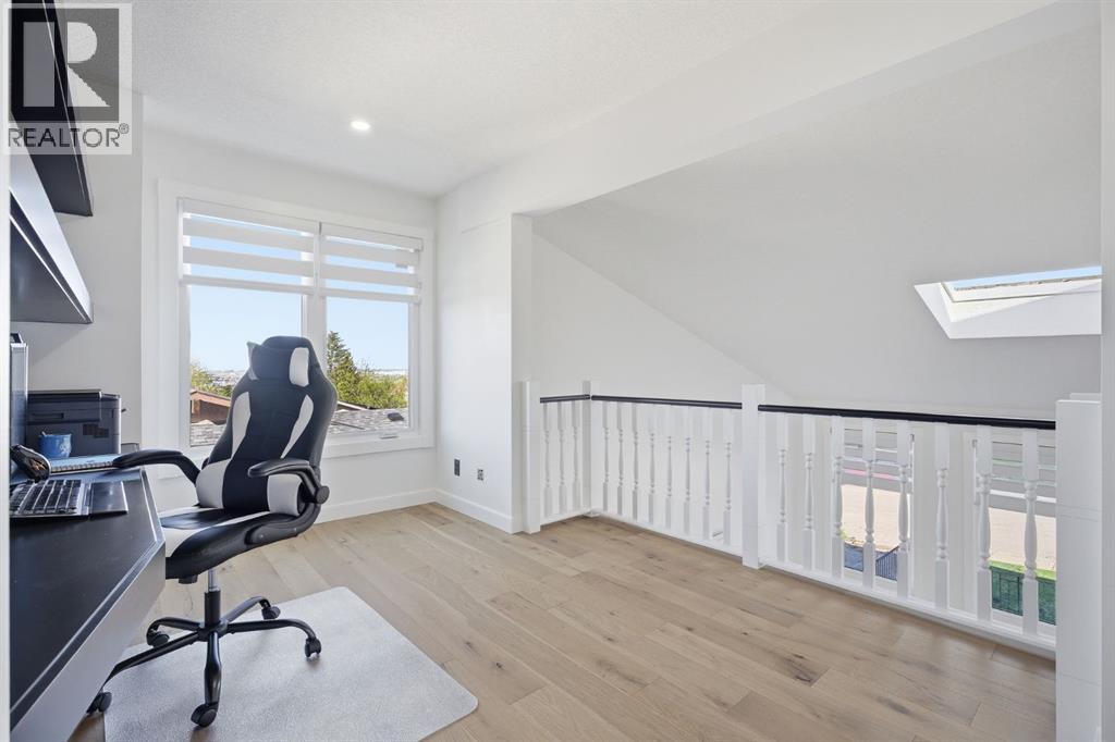 76 Beaconsfield Way NW — photo 35