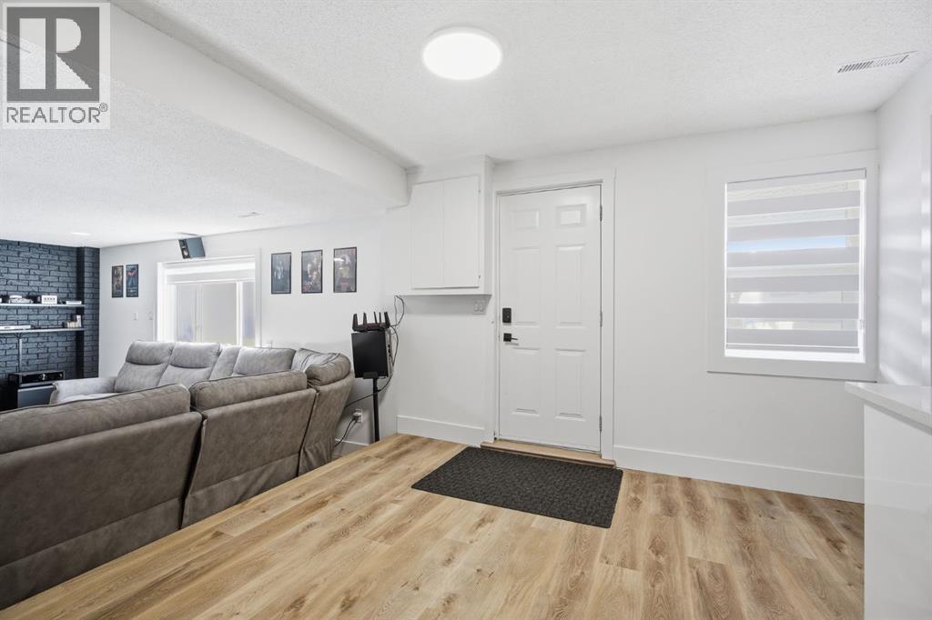 76 Beaconsfield Way NW — photo 44