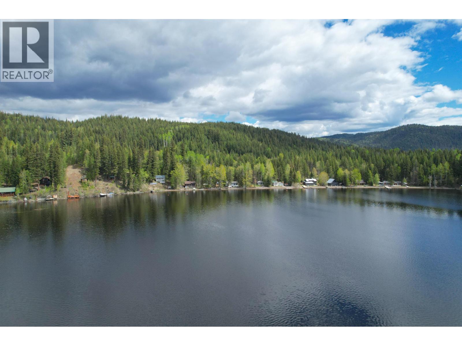 2855 HOOVER BAY ROAD, Canim Lake