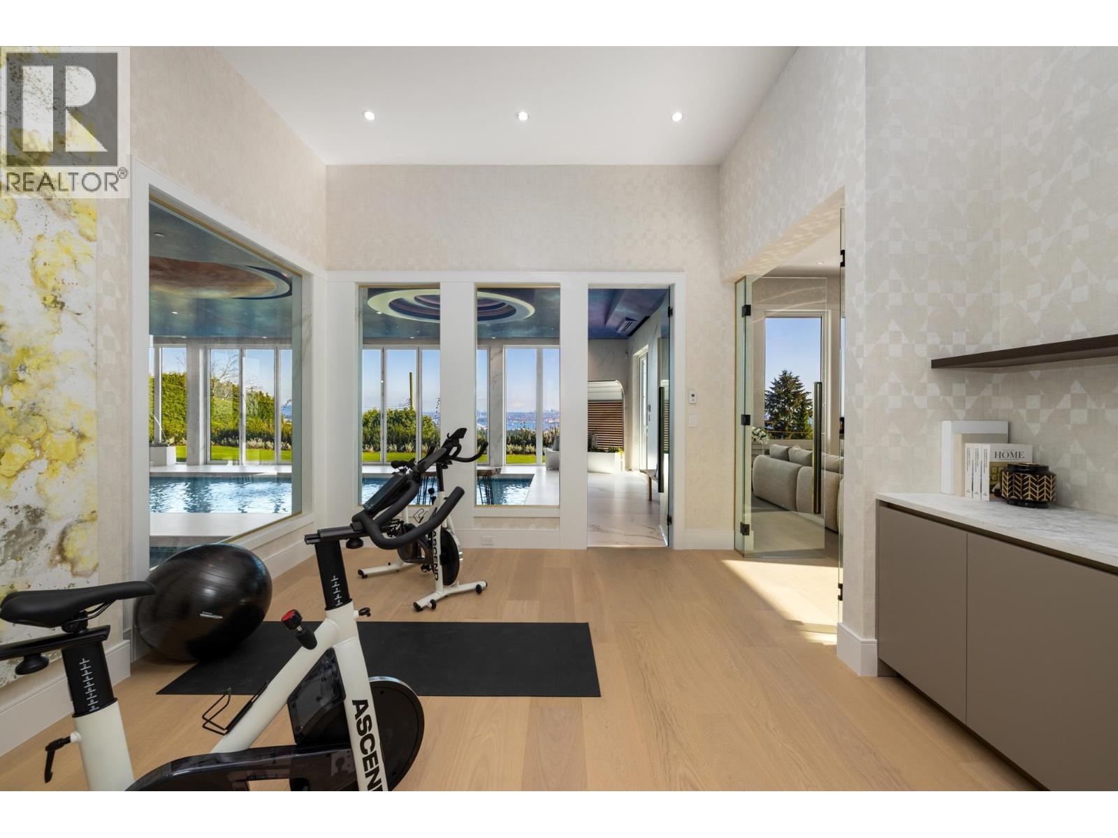 835 FARMLEIGH ROAD, West Vancouver