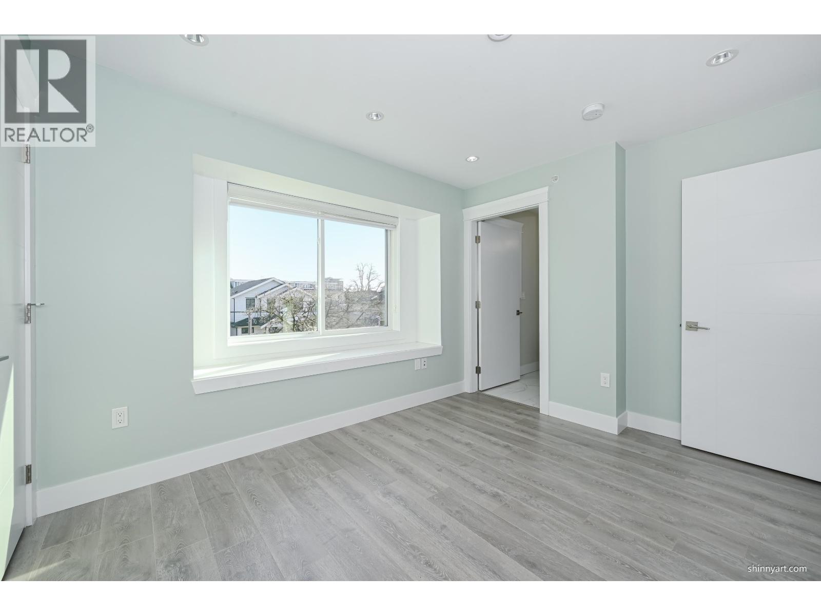 4737 GOTHARD STREET, Vancouver