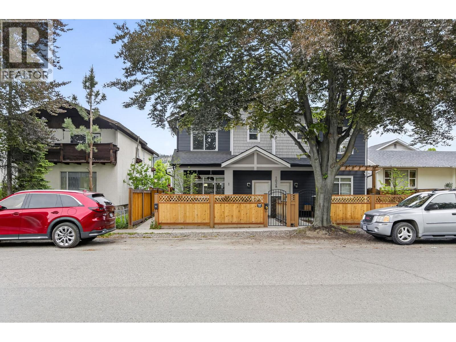 #1 1038 Stockwell Avenue - 2