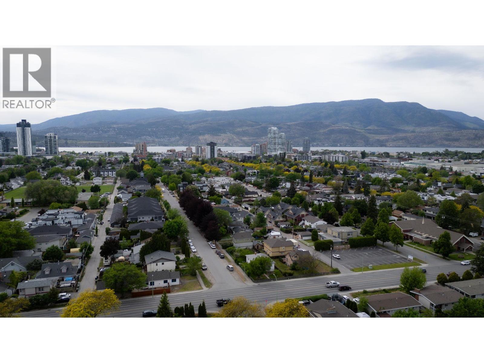 #1 1038 Stockwell Avenue - 28