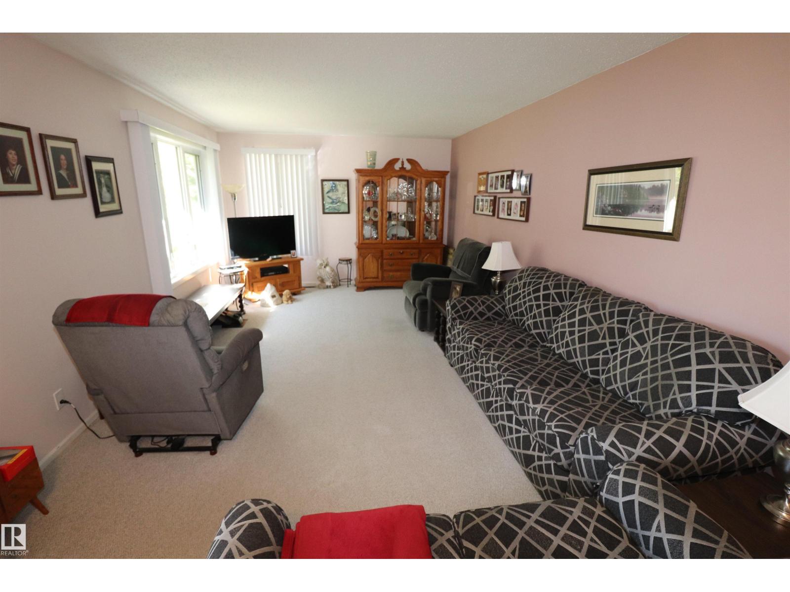 #1 22348 TWP ROAD 512, Rural Strathcona County