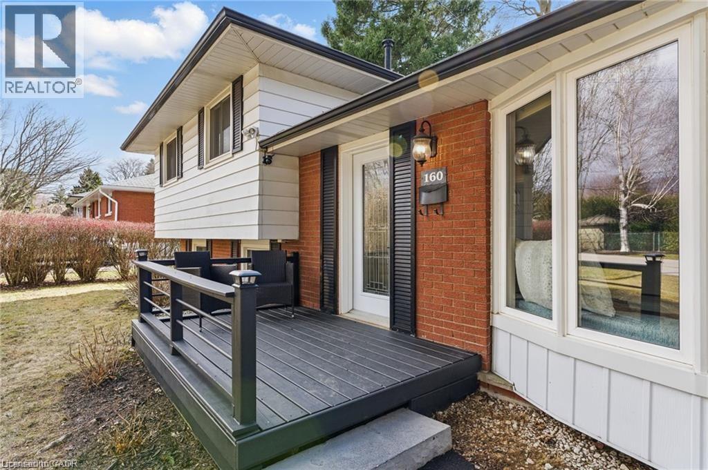 160 COUNCIL Crescent - 1
