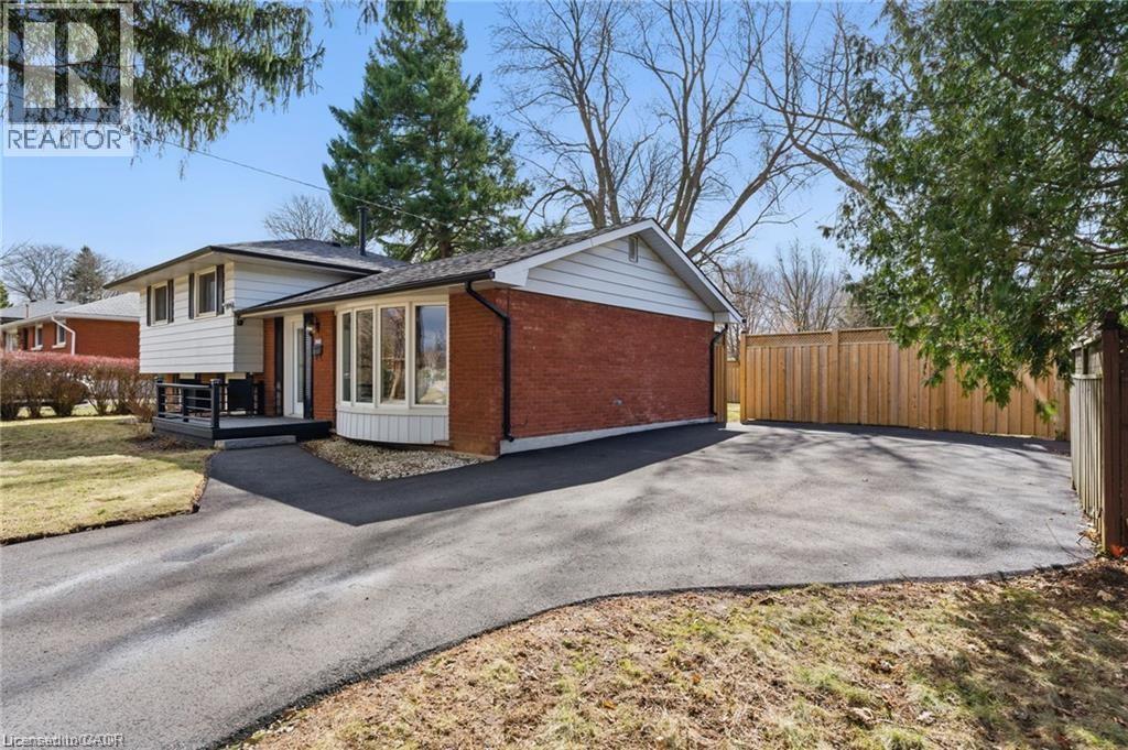 160 COUNCIL Crescent - 2