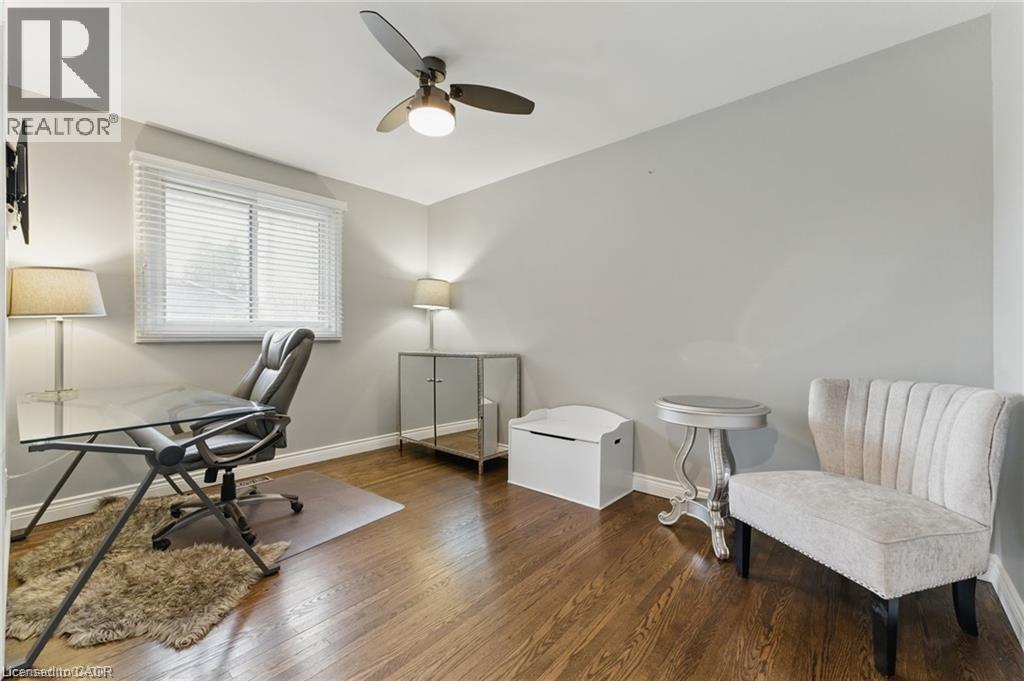 160 COUNCIL Crescent - 21